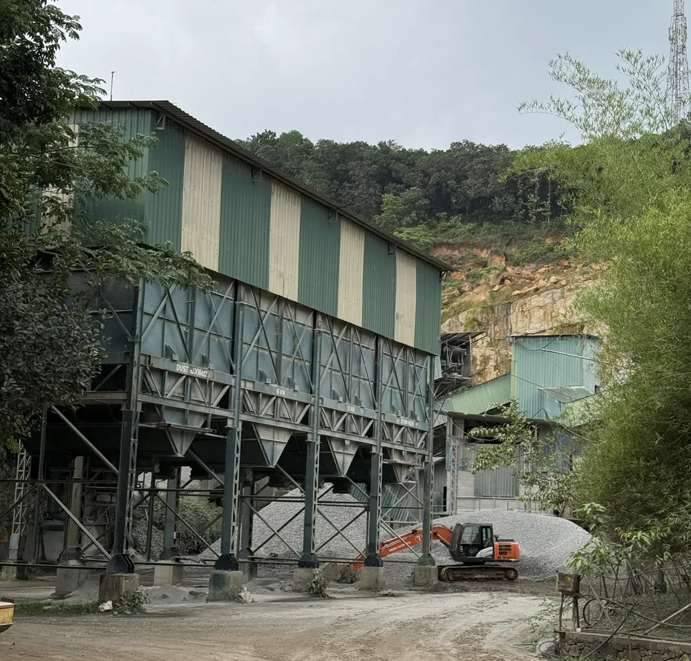 Stone crushing operations with heavy machinery